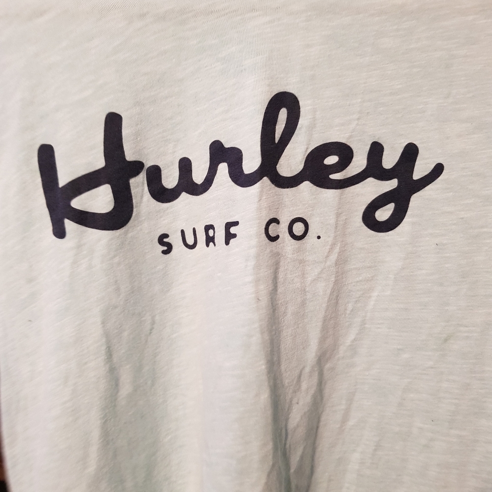 Hurley tshirt